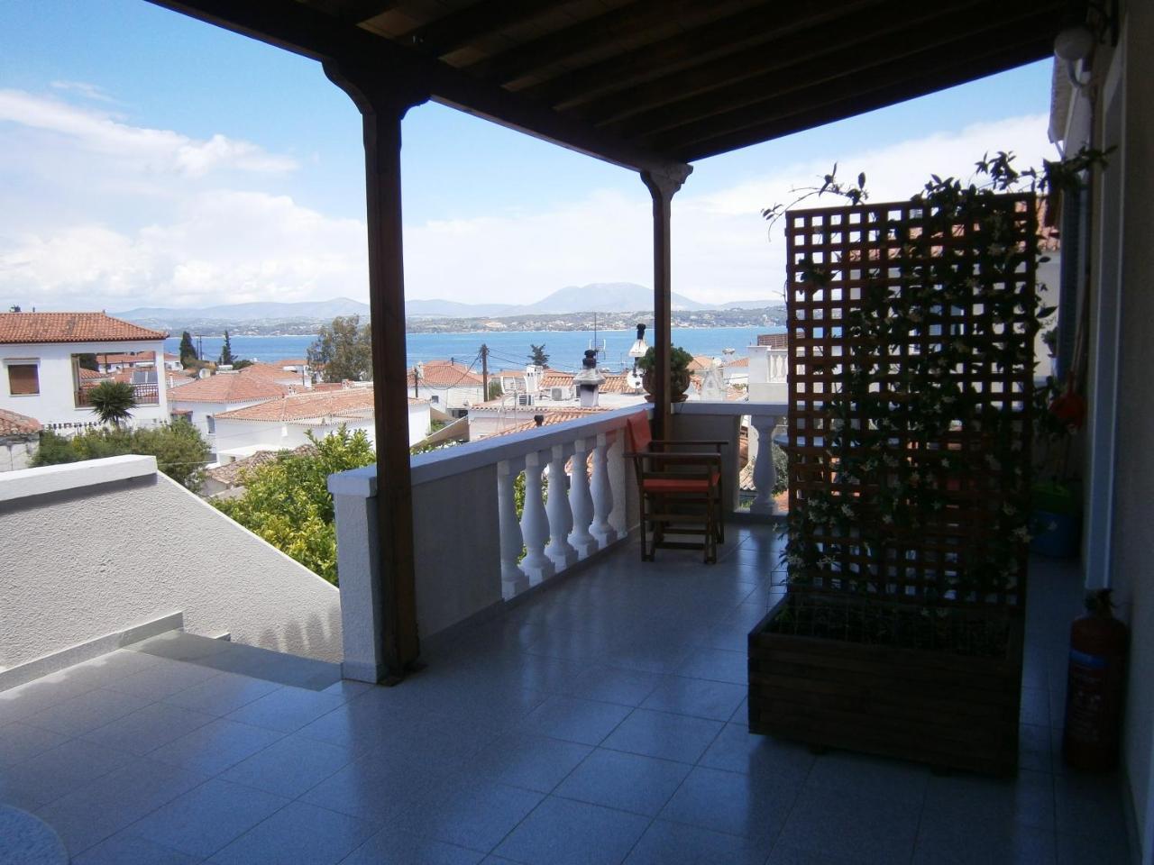 Theo Studios & Apartments Spetses Town Extérieur photo